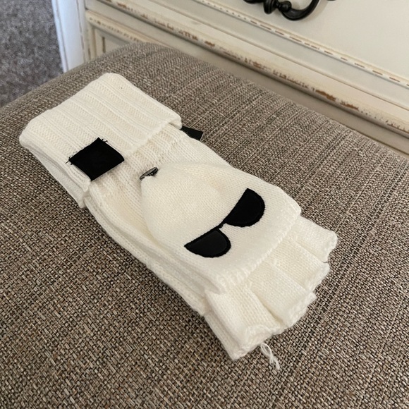 Karl Lagerfeld Gloves - Picture 2 of 8